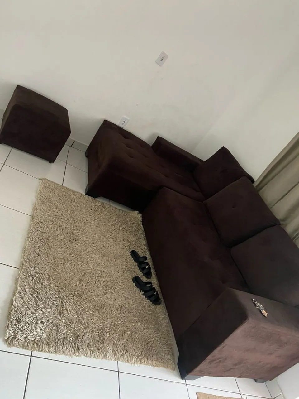 Sofá de canto confortável e elegante
