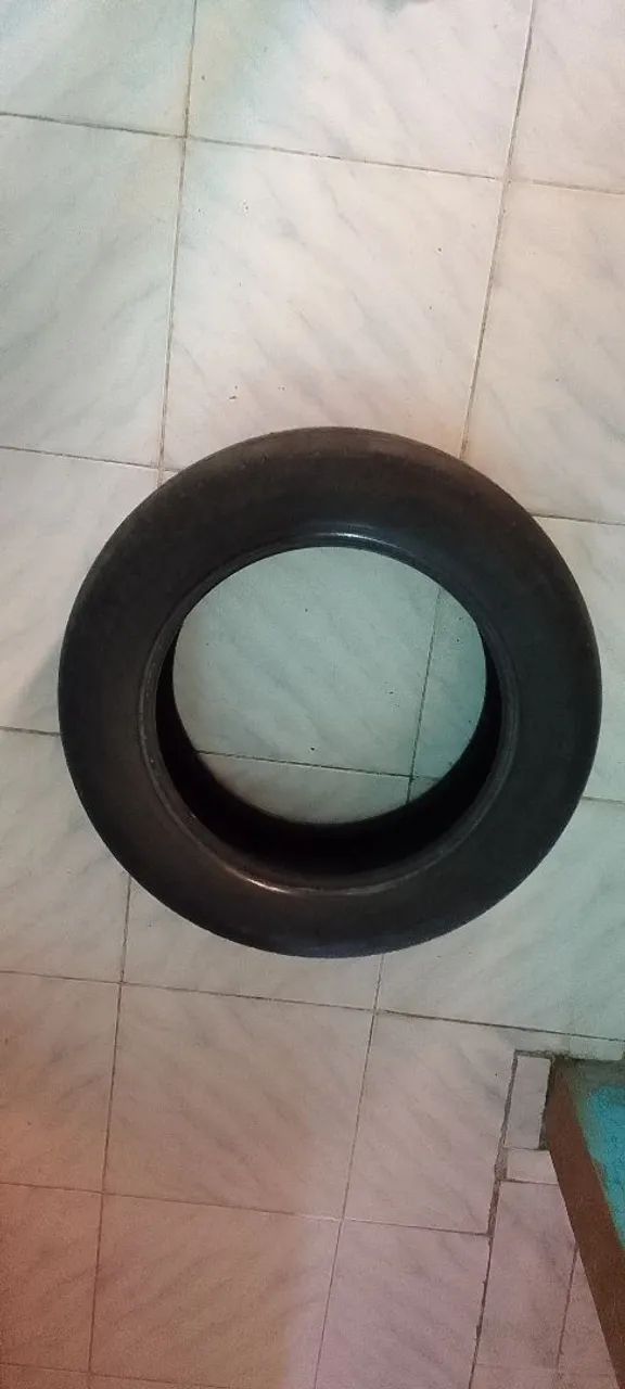 Vendo um pneu 185 65  aro 15 - Foto 3
