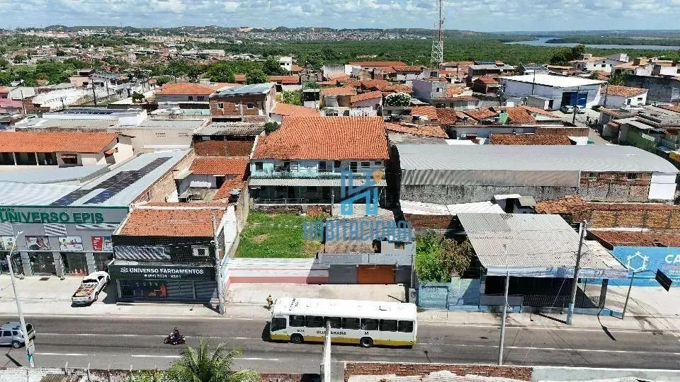 Condomínio com 18 kitnets e 2 Pontos comerciais, 1300m²