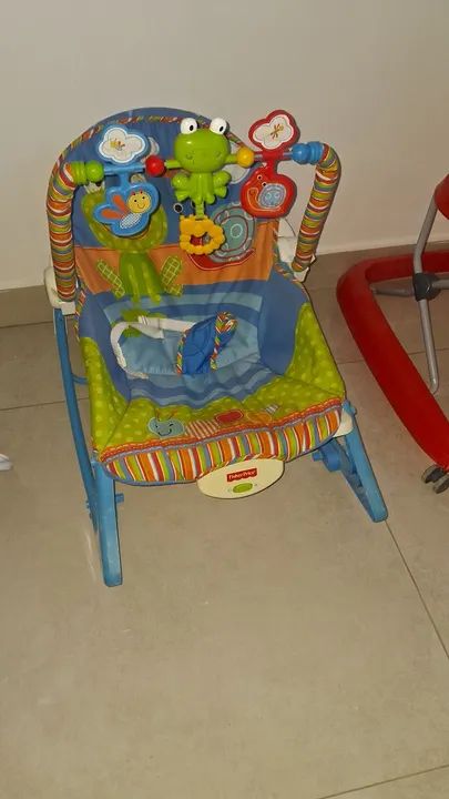 Cadeirinha de Bebê com Brinquedos - Foto 2
