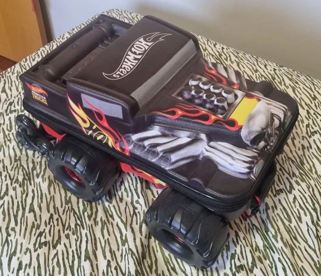 Mochila Escolar 3 Rodinhas Hot Wheels Bone Shaker Monster 3d - Foto 2