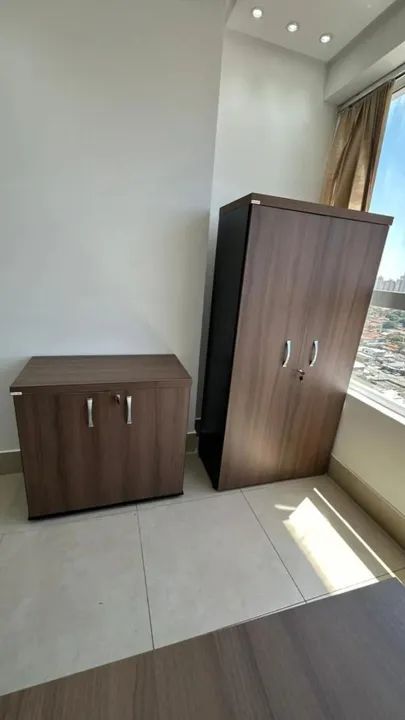 Armário baixo e alto com prateleira interna