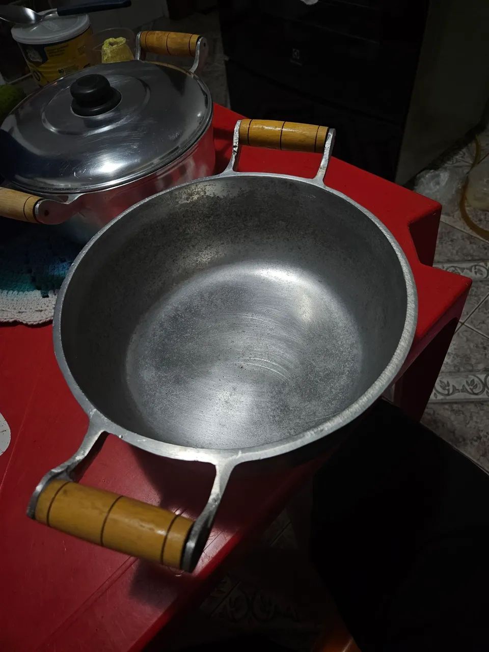 2 Panelas de Alumínio batido com Tampa - Foto 5