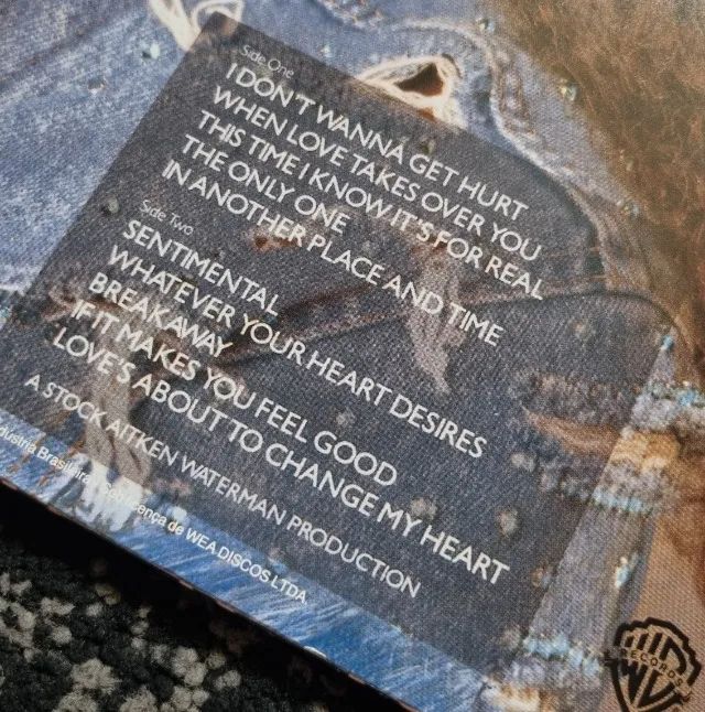 Disco de Vinil Donna Summer - Another Place and Time (LP nacional - usado) - Foto 4