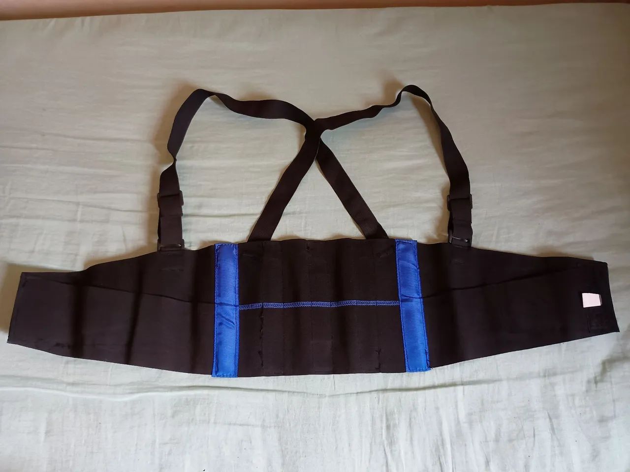 Cinta ergométrica. Tam M. Nova. 