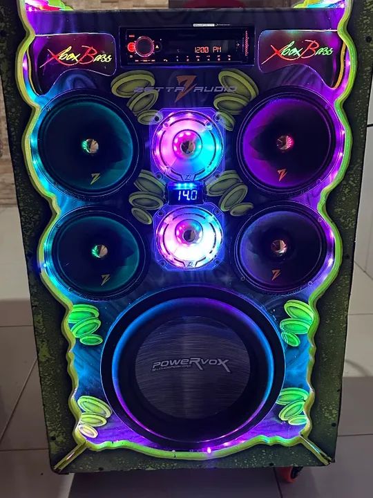 Caixa de som residencial 