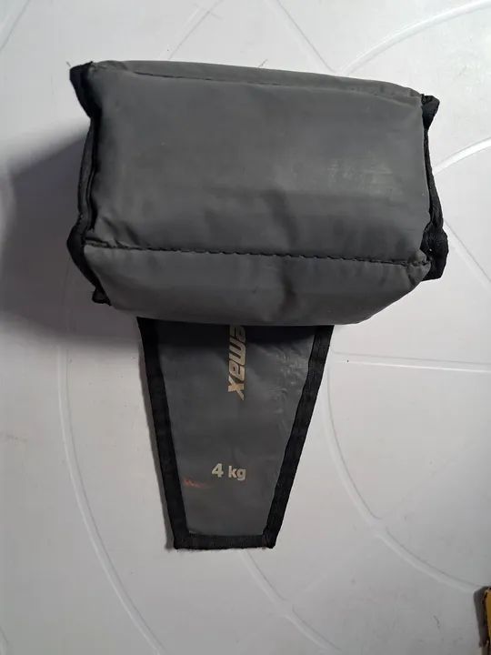 Par Tornozeleira caneleira de 4kg para Treino - Foto 2