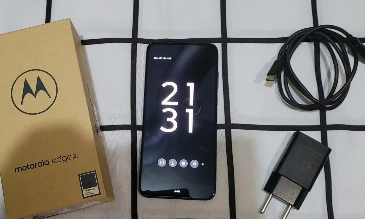 Celular moto edge 30 neo 256GB 8RAM 5G - Foto 2