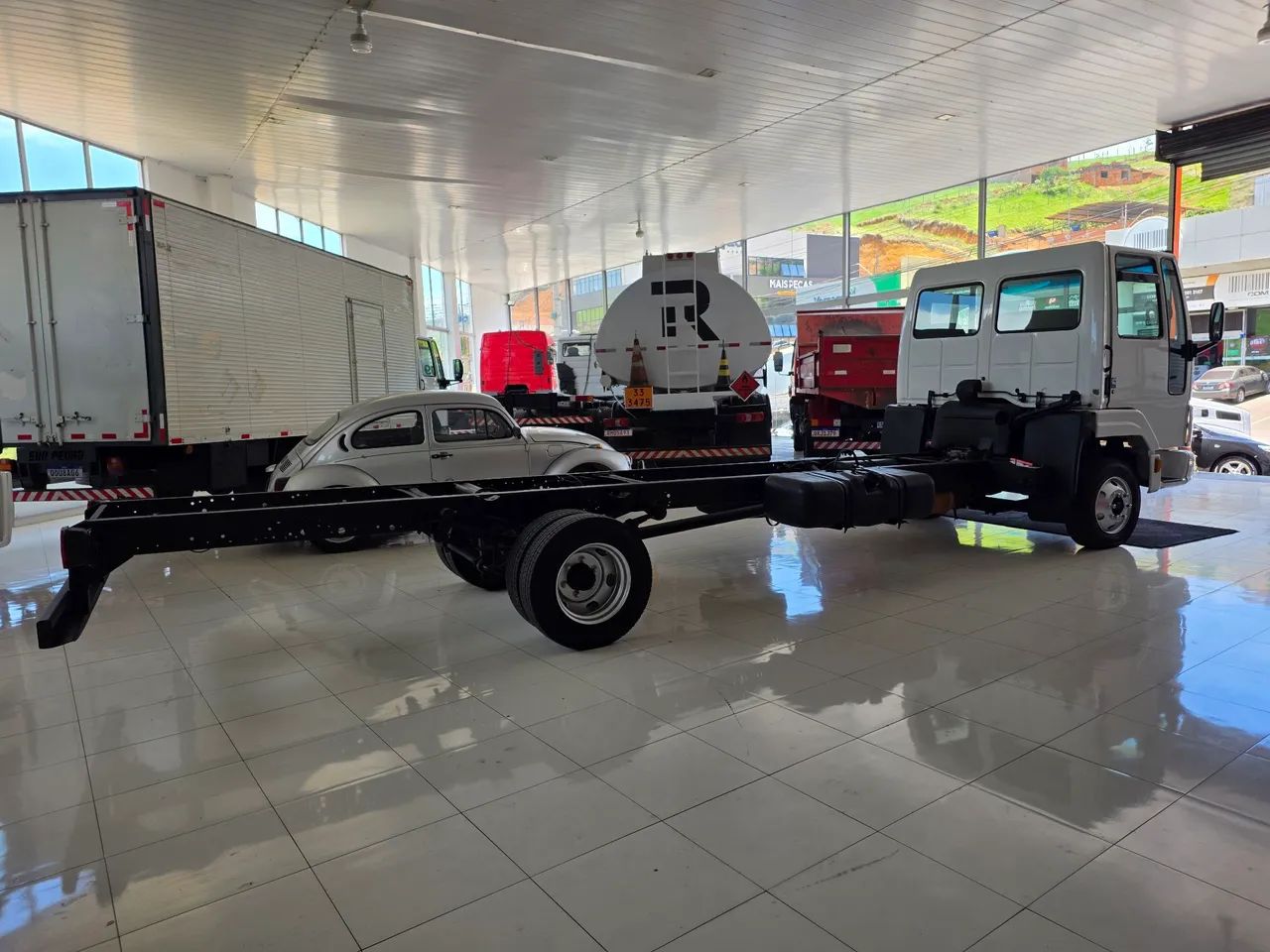 Ford Cargo 815 e 2006 doc consta bau  - Foto 9