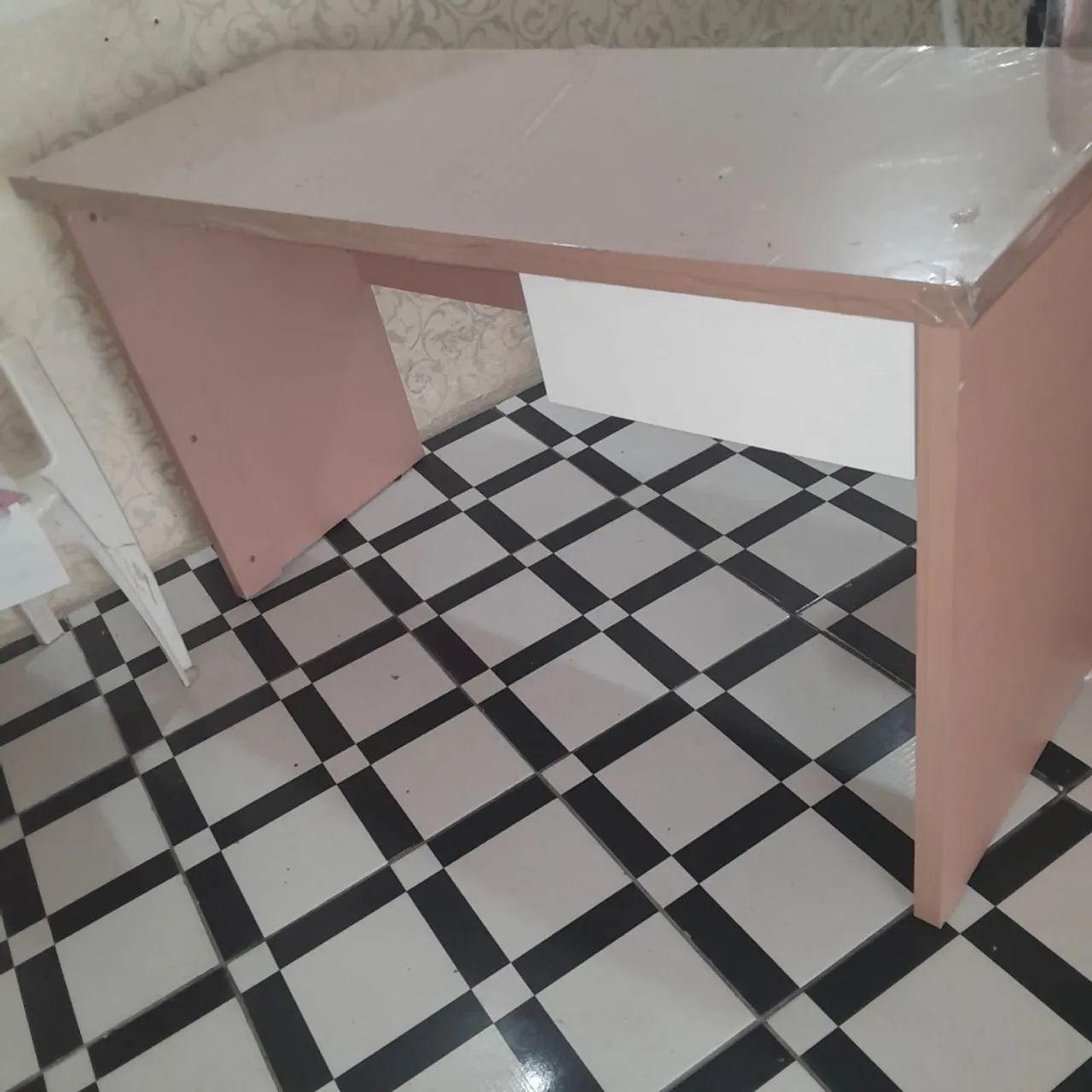 Mesa para escritório ou recepção 