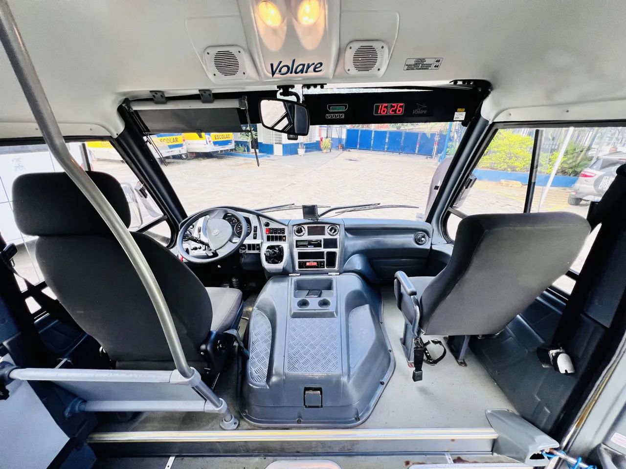 MICROÔNIBUS VOLARE - ótimo estado! - Foto 11