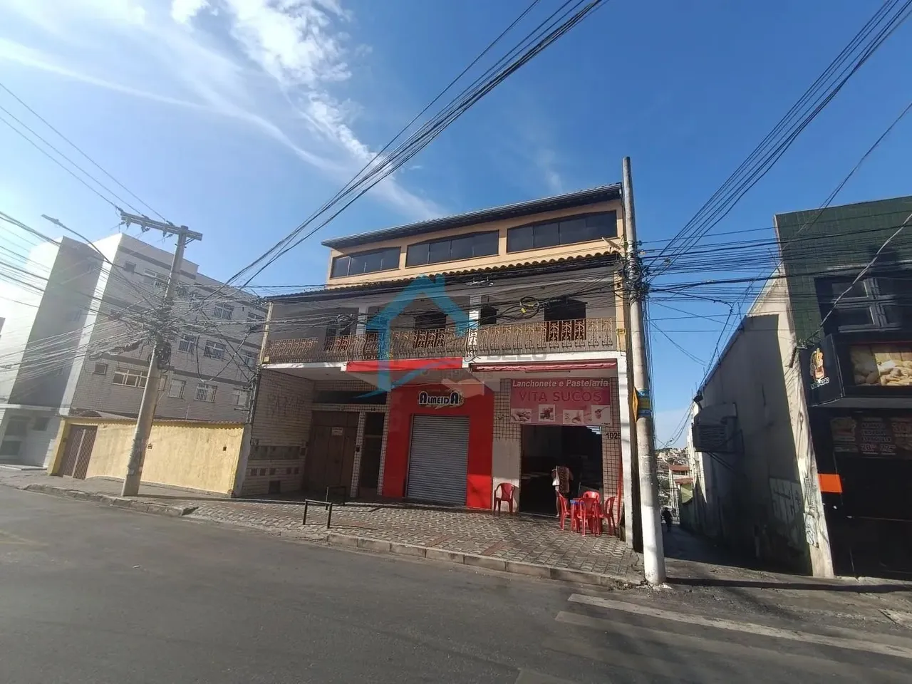 Casa para Locação em Contagem, Eldorado, 3 dormitórios, 2 suítes, 2 banheiros, 2 vagas