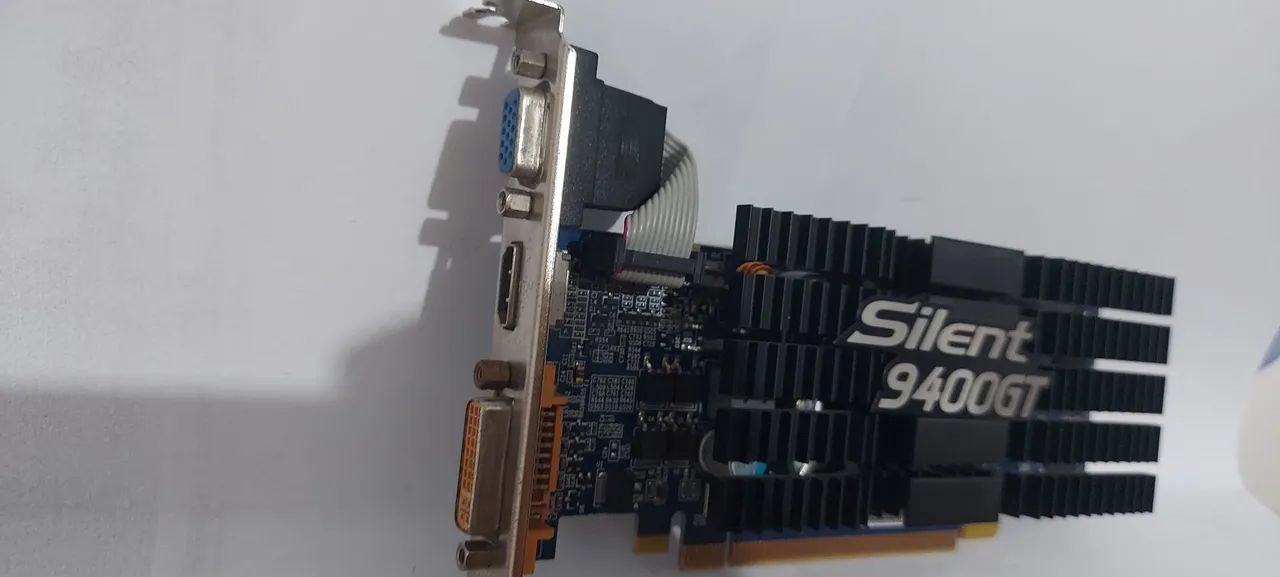 Placa de Vídeo Silent 9400GT - Foto 3