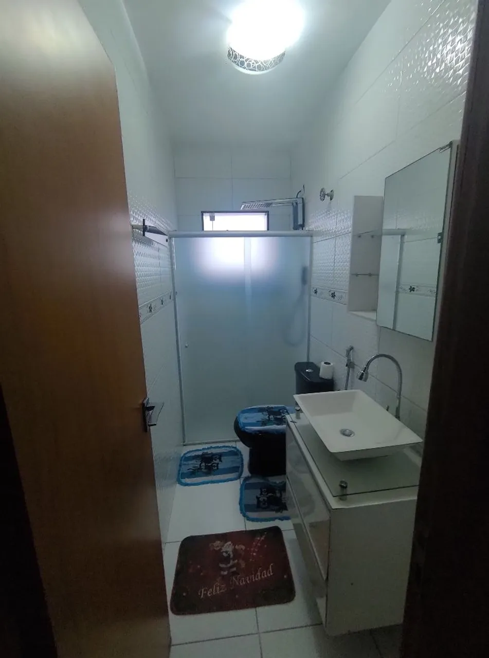Alugo casa em Araçás - VV