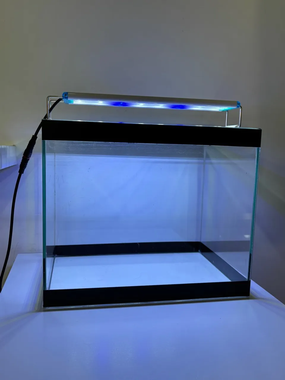 Luminária Led Aquário 28CM