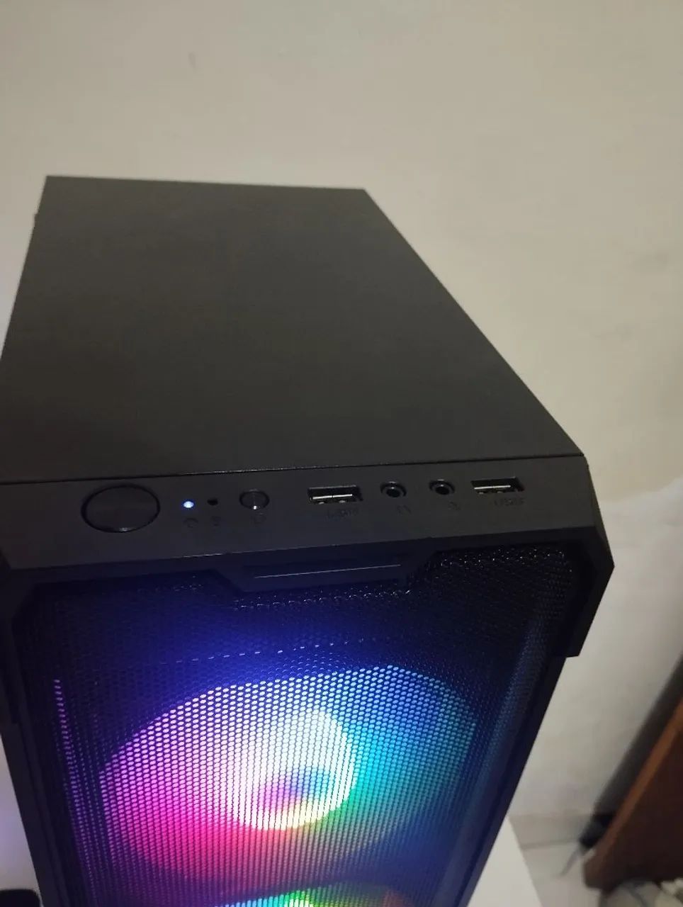 Gabinete TGT Jester Mid Tower RGB - Foto 3