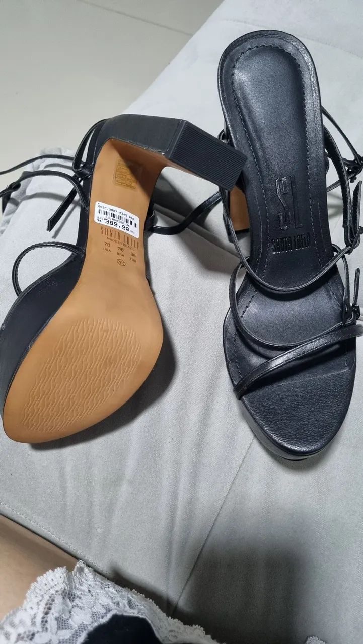 Sandália Santa Lolla  em couro nova 120,00