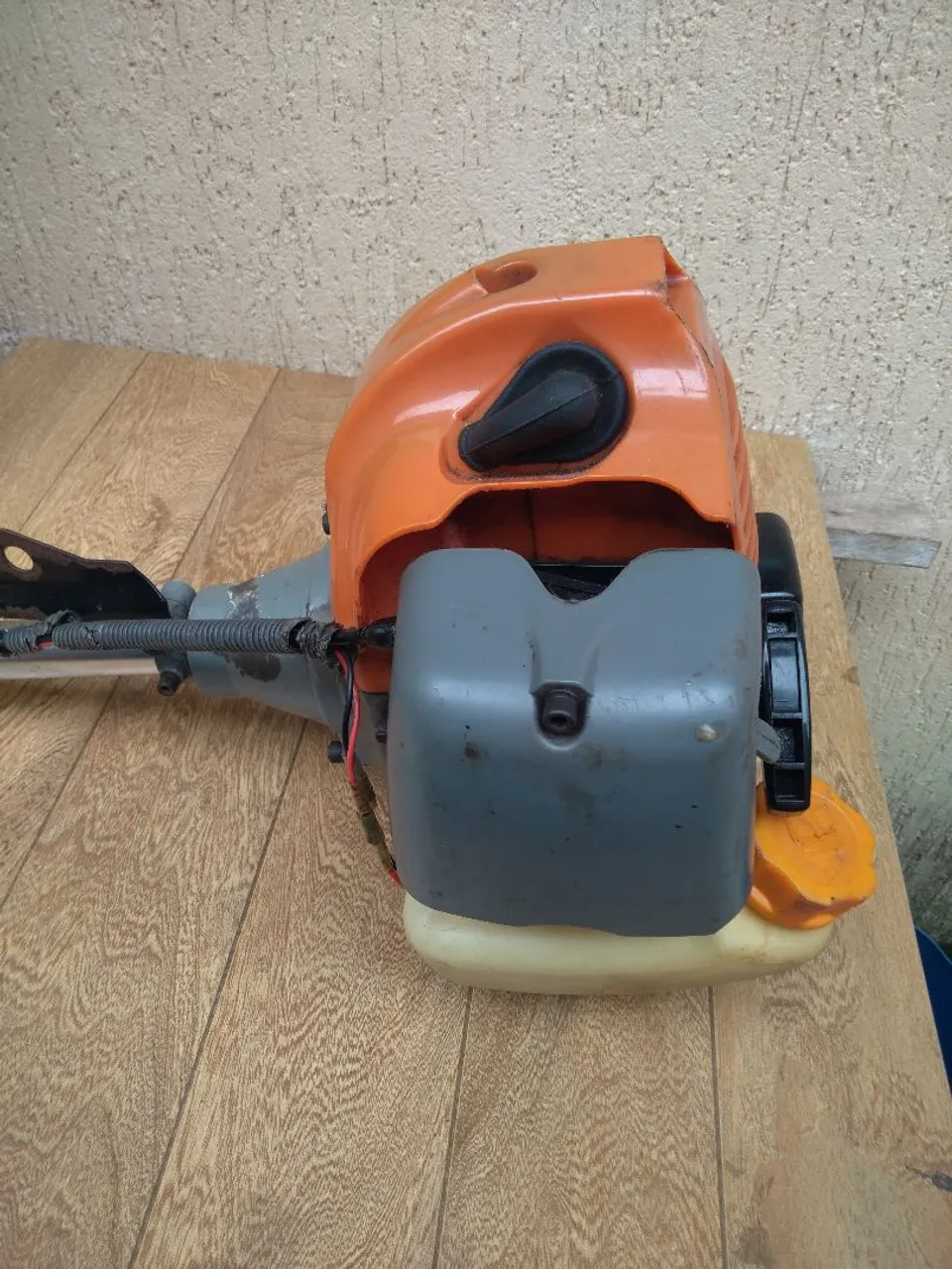 Roçadeira a Gasolina 52cc- Ideal para Jardinagem e Limpeza