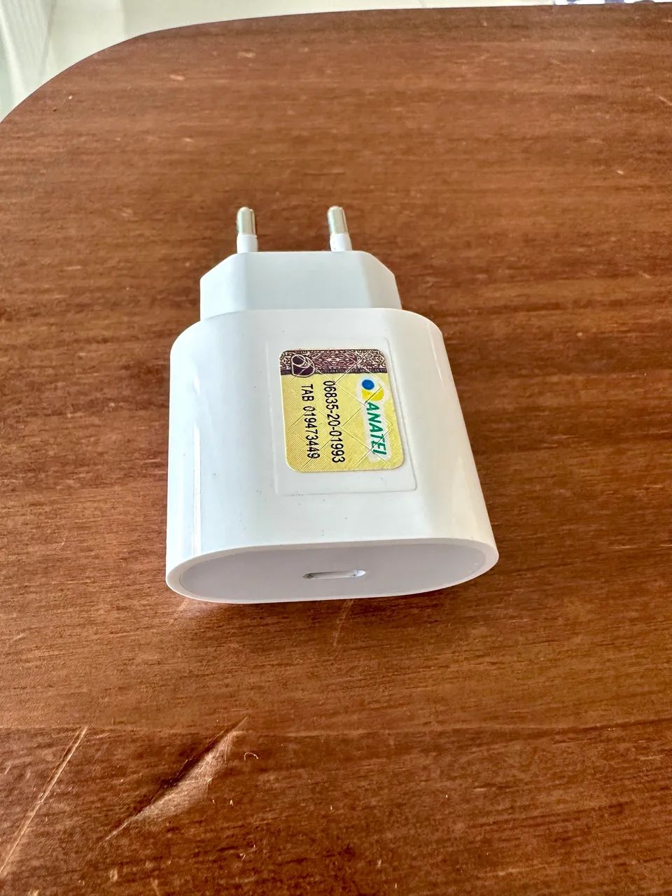 Fonte Turbo de 20W Original Apple usb-c (Semi-Nova)