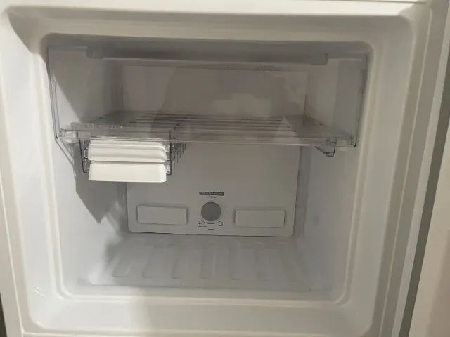 Geladeira/Refrigerador Brastemp 375 Litros Frost Free 2 Portas BRM44 | Com Nota e Garantia - Foto 6