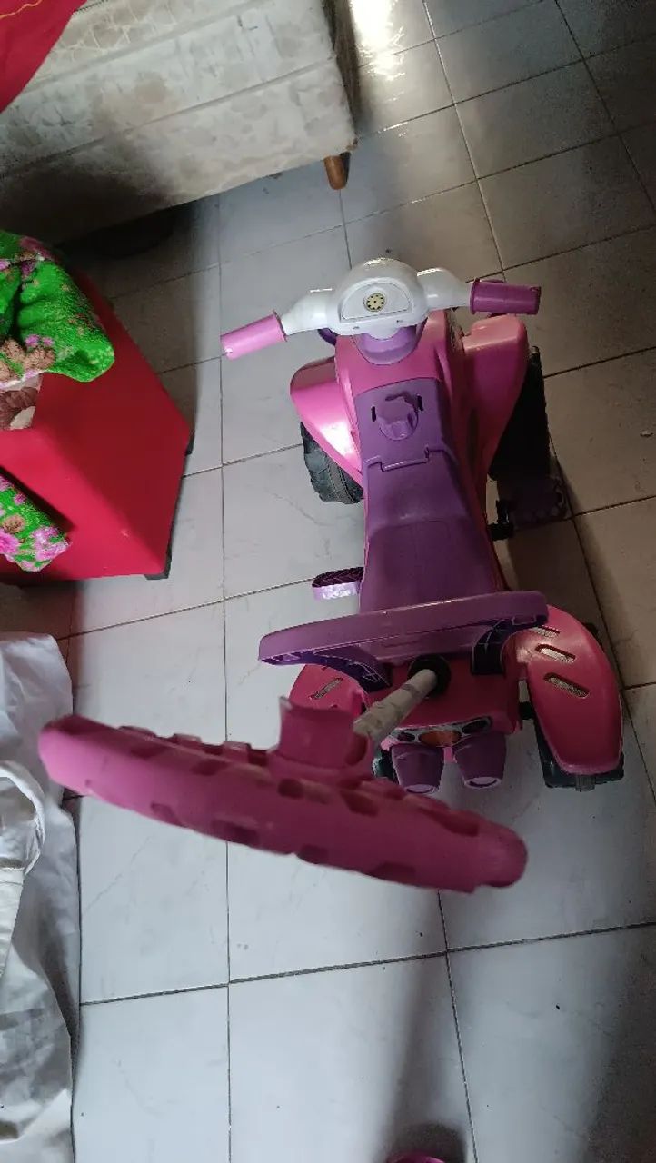 Mini Quadriciclo Infantil Rosa com Empurrador - Foto 3