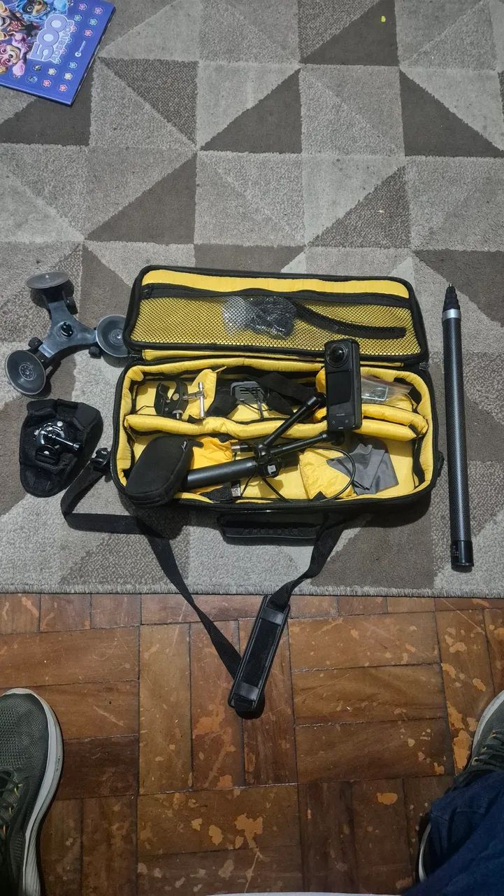 Insta360 x4