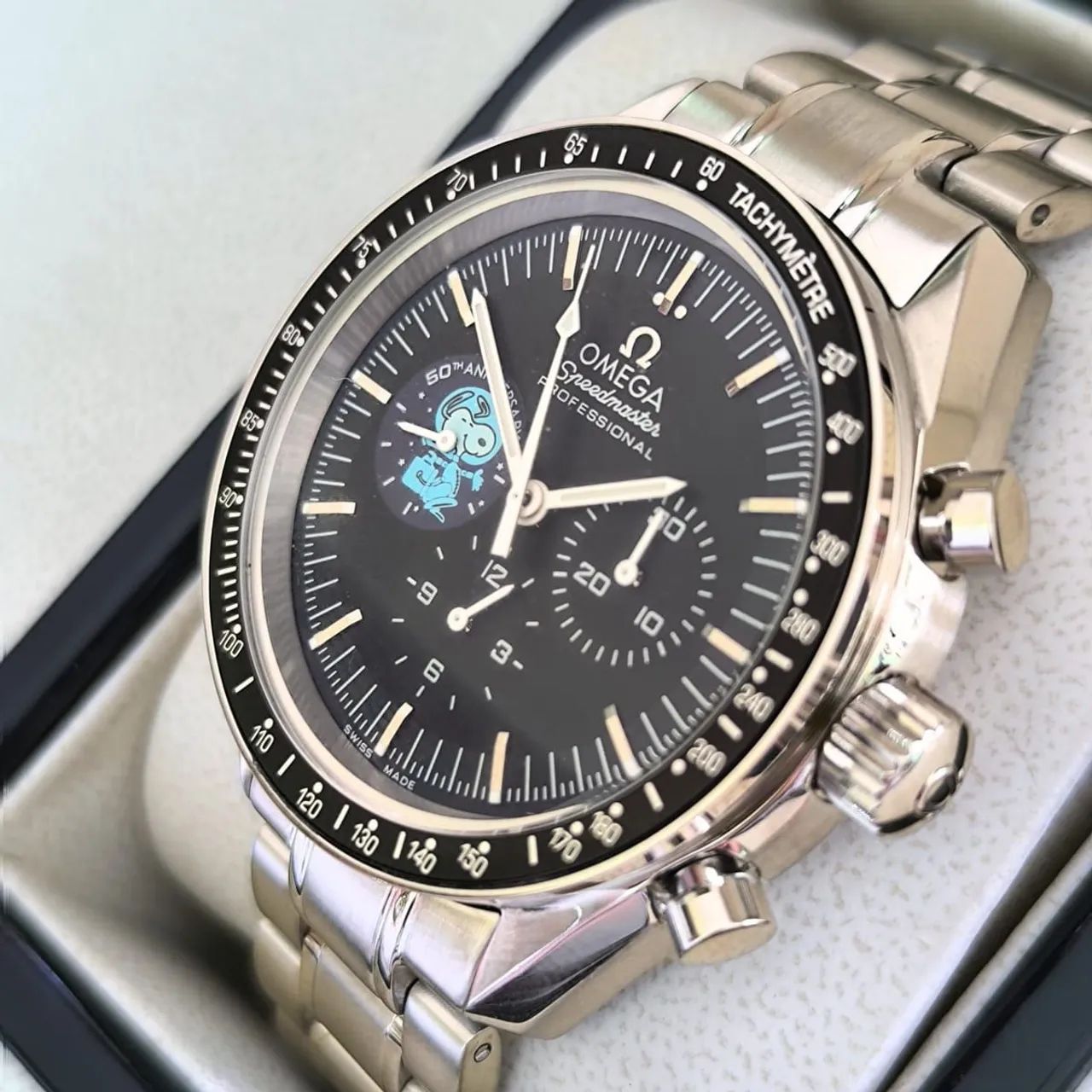 Omega Speedmaster Snoopy 50th Anniversary - Foto 2