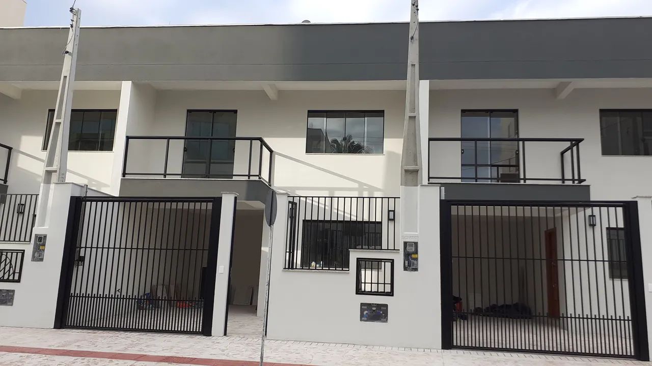 Casa para aluguel tem 141 metros quadrados com 3 quartos