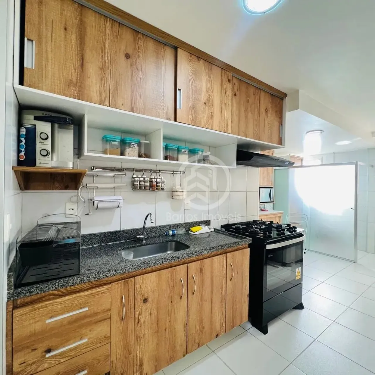 Vendo Apartamento com 101 M² no Condomínio Paradise Sunrise com 03 Quartos