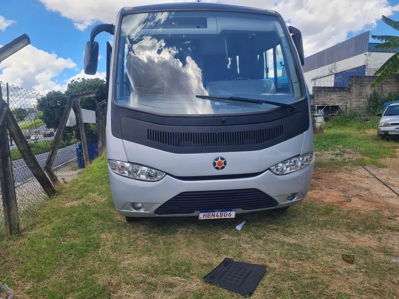 Microônibus Mercedes 915 2009