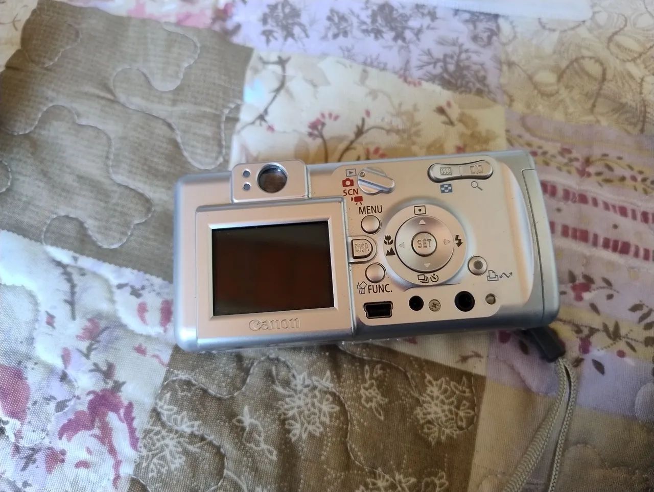 Câmera fotográfica Canon PowerShot A400 usada
