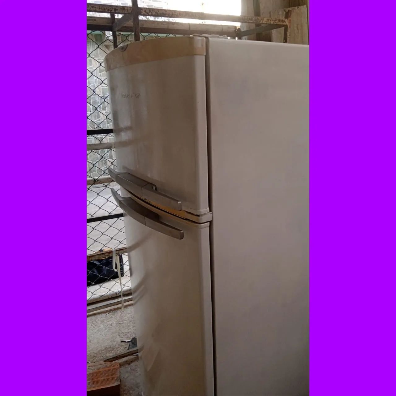 Serviço em geladeira 