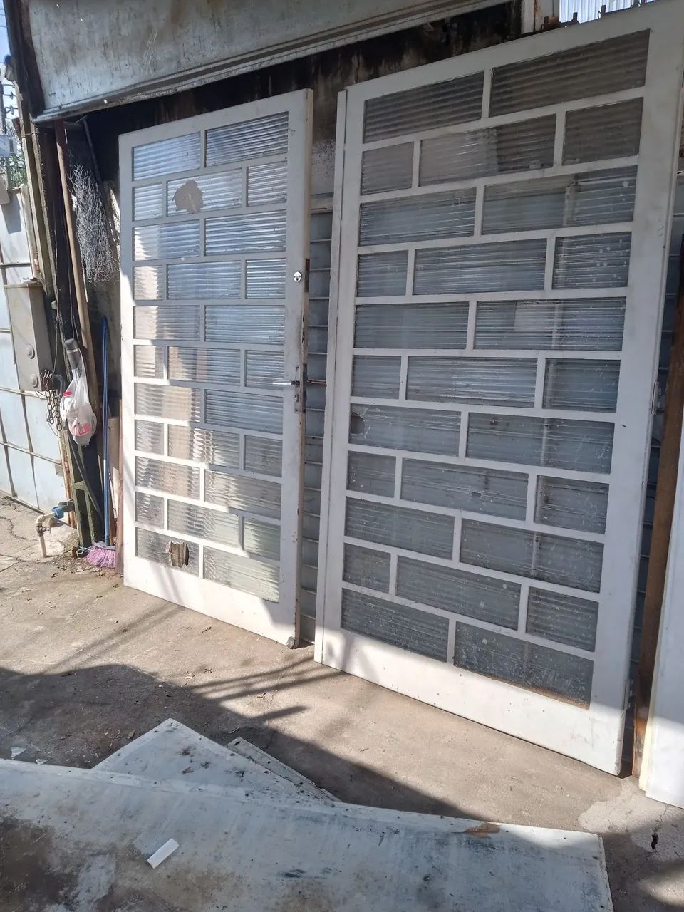Porta  para garagem  comércio residência  - Foto 3