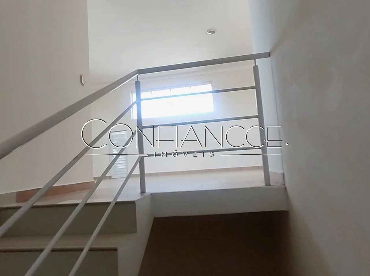 Casa, Sobrado com 4 quartos para alugar no Tarumã, Curitiba - PR | Confiancce Imóveis - Foto 4