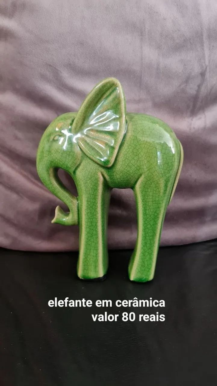 Elefante de cerâmica verde - Decoração