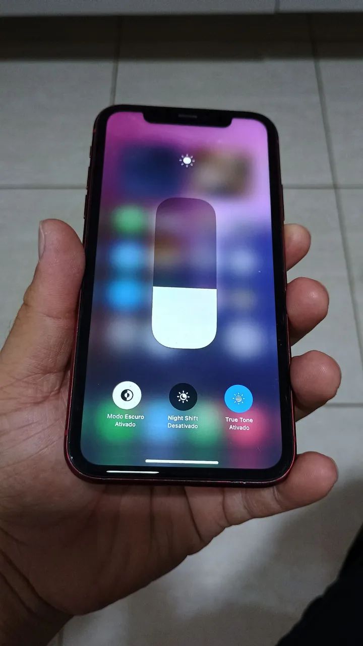 iPhone 11 64GB Red