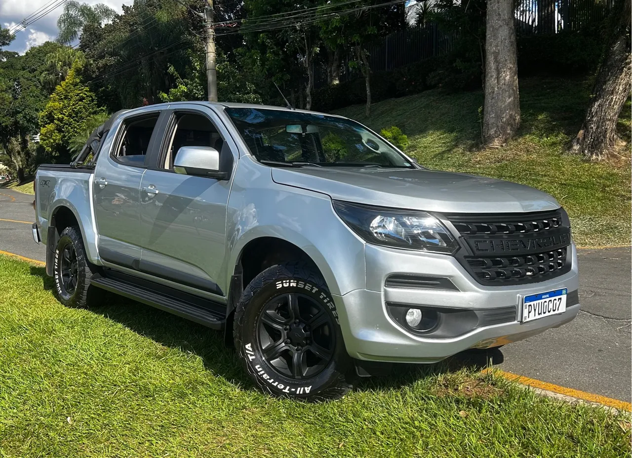 S10 LT DIESEL AUTOMÁTICO 2017 4X4 completa com garantia no motor e câmbio .