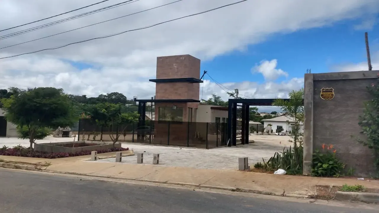 Imóvel para venda com 216 metros quadrados com 4 quartos em Recreio - Vitória da Conquista