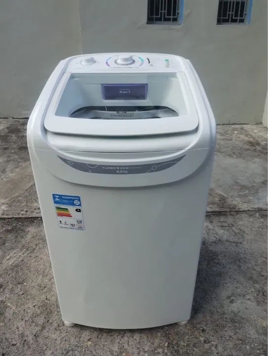 Vendo máquina de lavar roupa Electrolux 8 kg - Foto 6