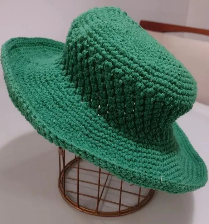Chapéu em crochê.
