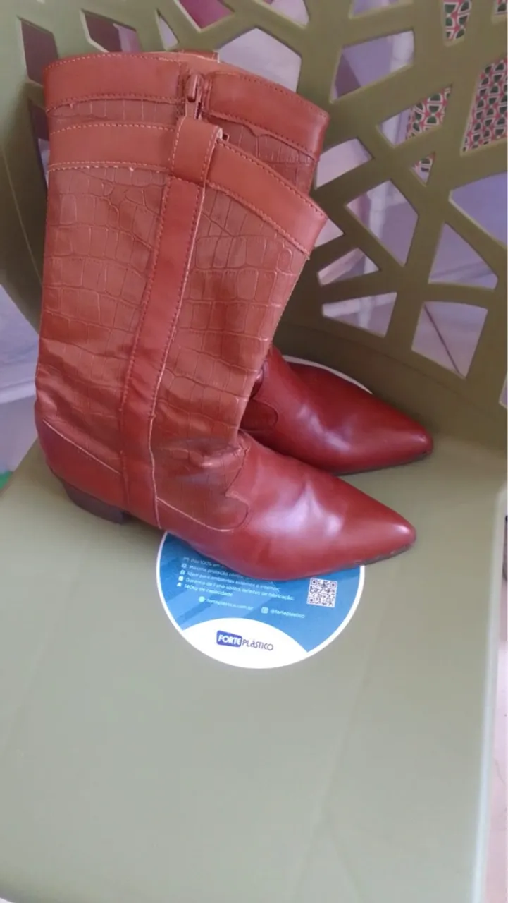 Bota ( cano Médio )