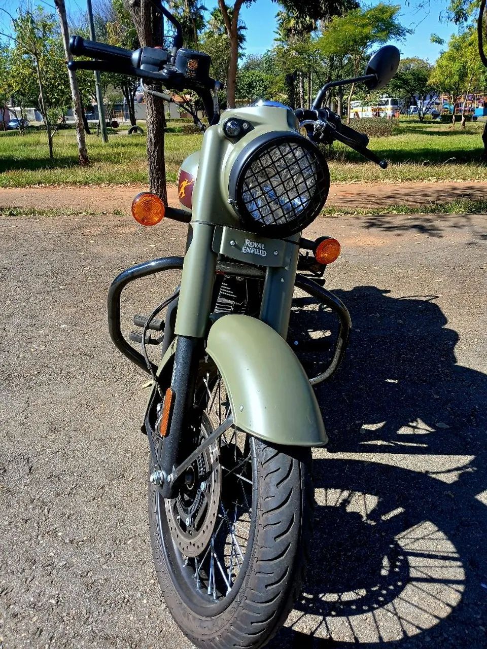 Royal Enfield Classic 350CC Verde Militar 24/25 - 4900km particular  - Foto 6