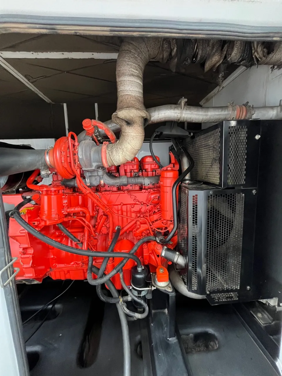 Gerador Stemac Gabinado 350 KVA 220/127 volts 