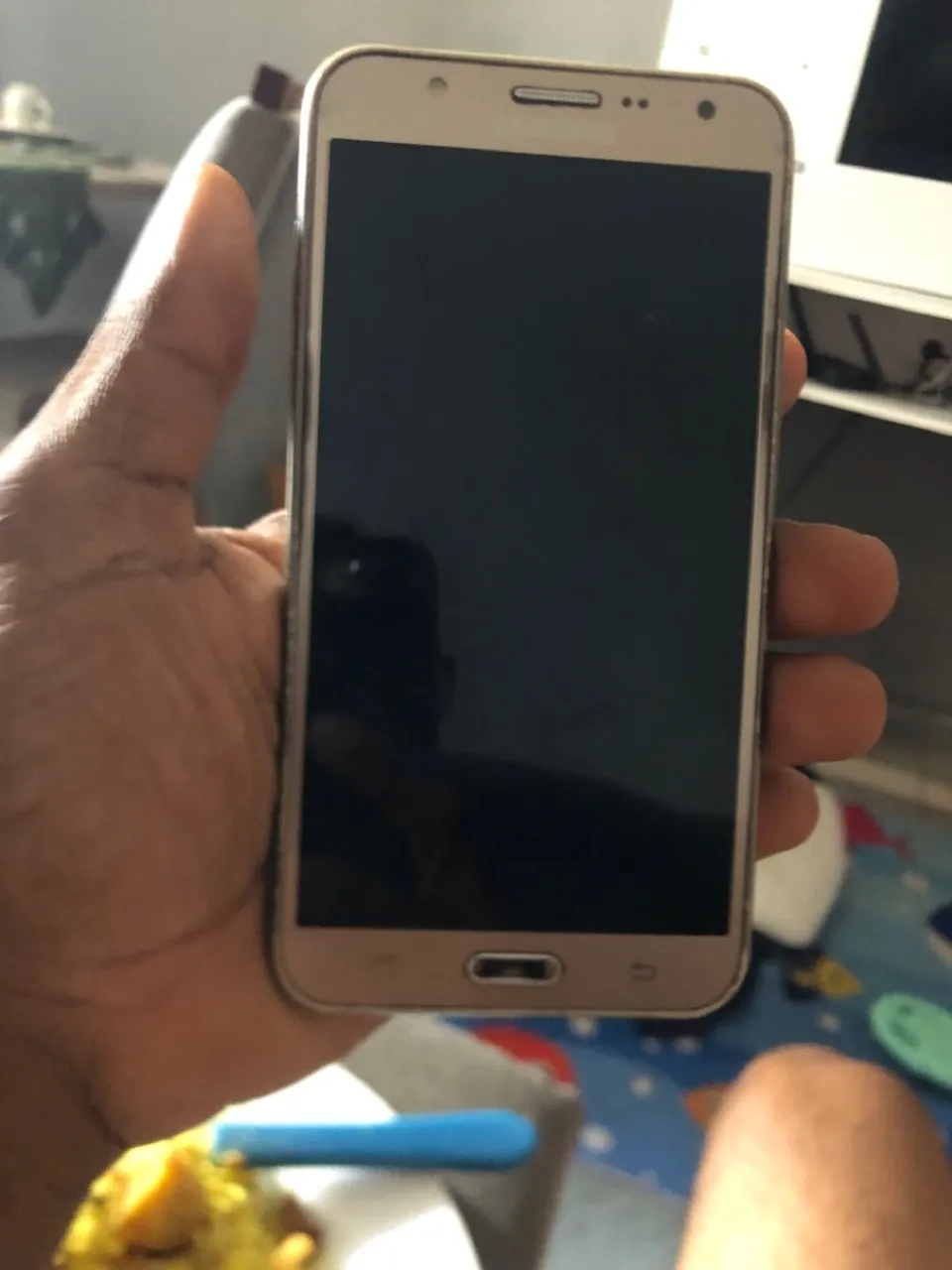 Celular j5