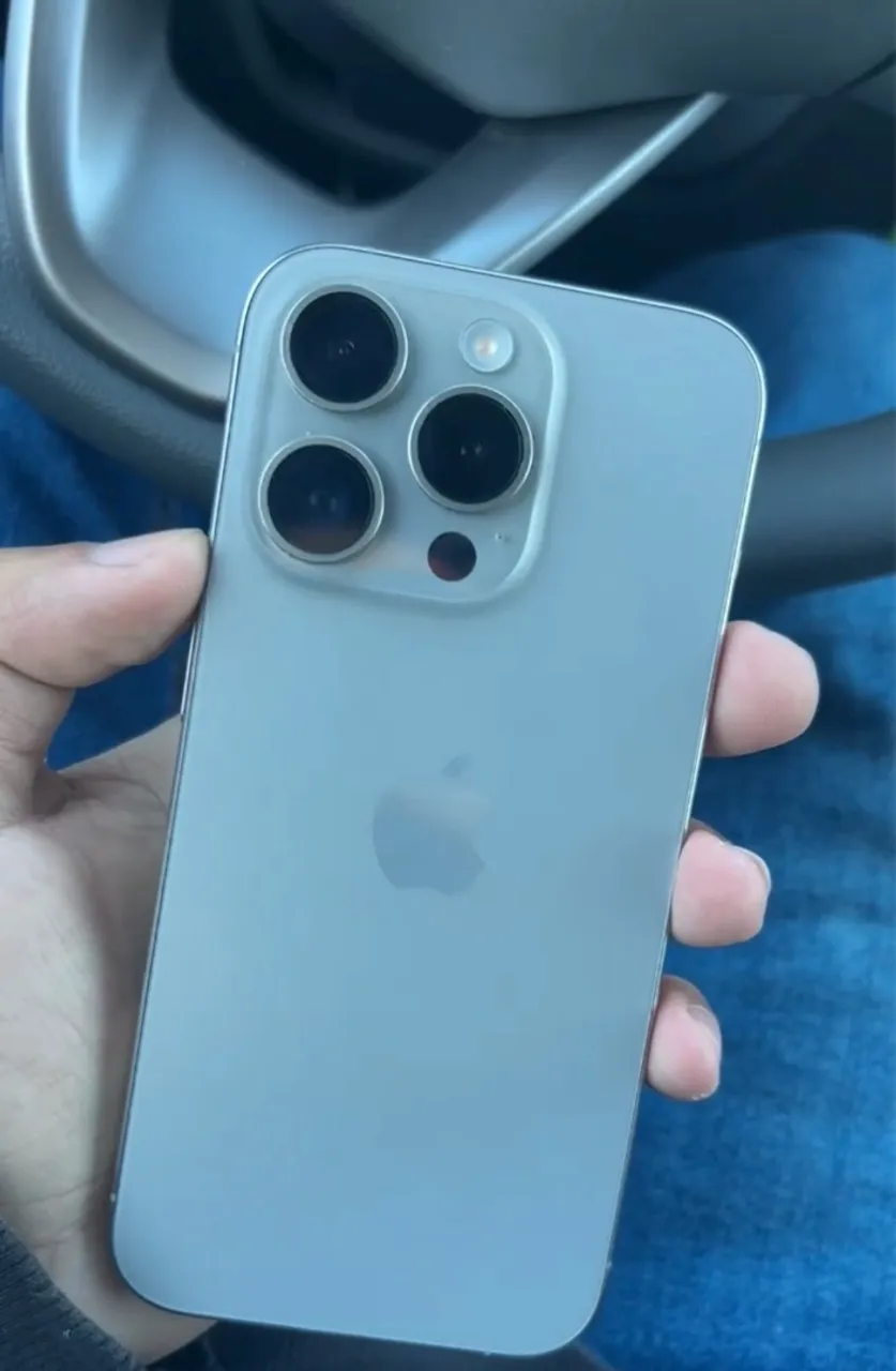 iPhone 15 Pro 128gb Semi Novo Sem Detalhes Original
