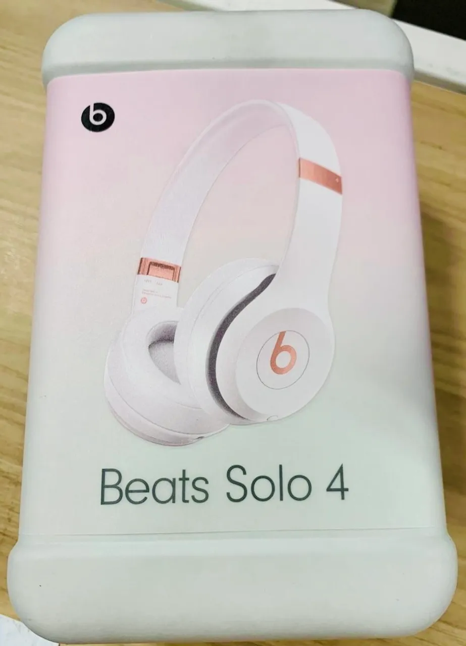 Beats Solo 4 - Fone de Ouvido Bluetooth