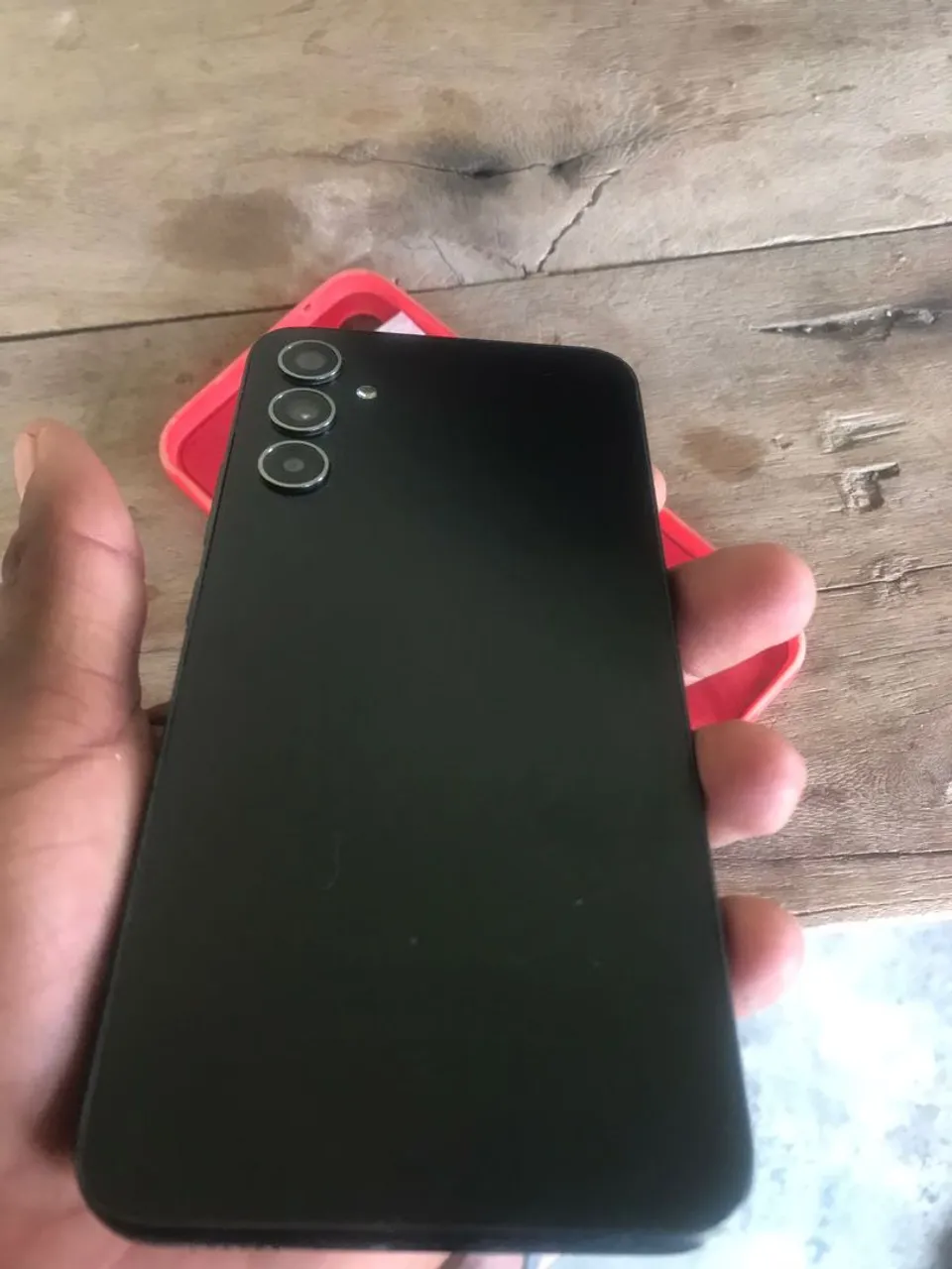 Vendendo celular A34 em ótima condições.