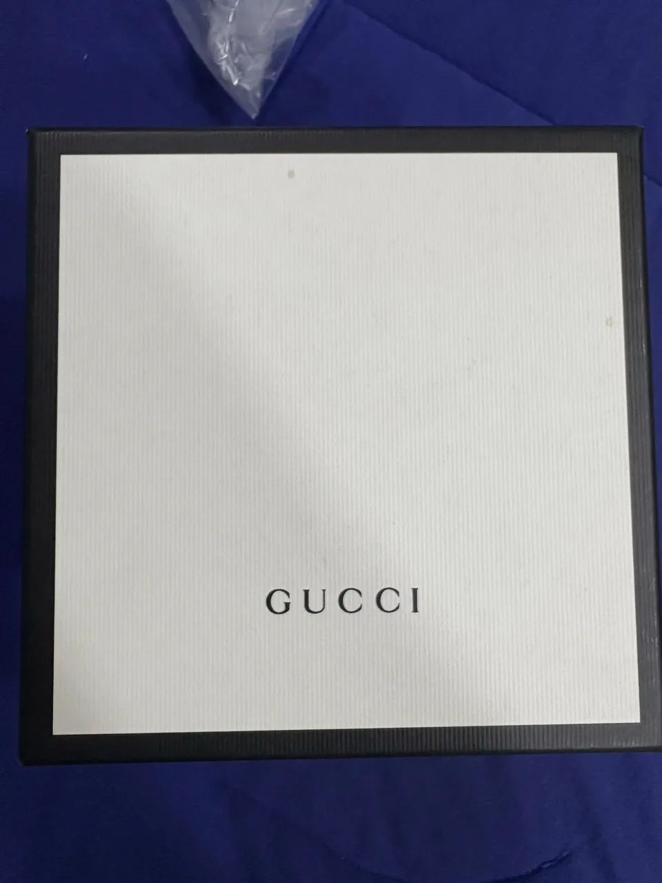 Caixa Gucci quadrada 17x17cm prof 19cm