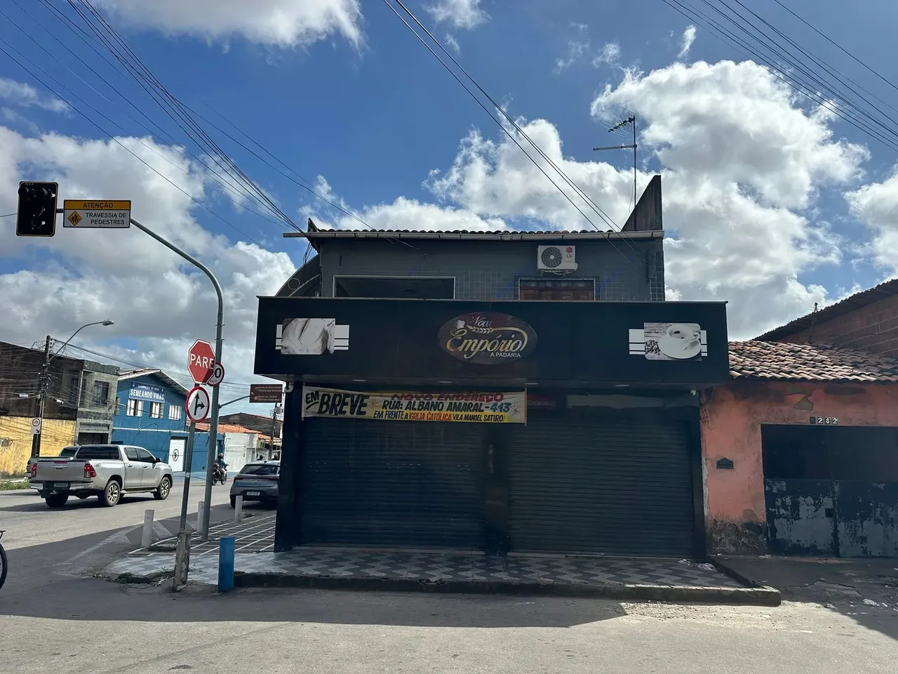 Ponto Comercial de 119m2 de esquina com 2 banheiros