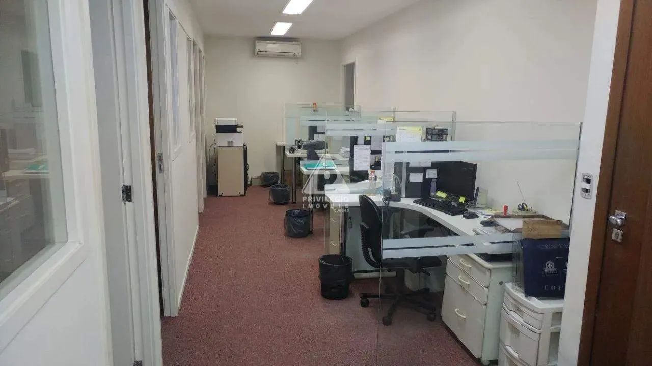 Sala Comercial 200m² | Ponto Estratégico | 9 Salas | Ar Split | Coração de Copacabana - Foto 4